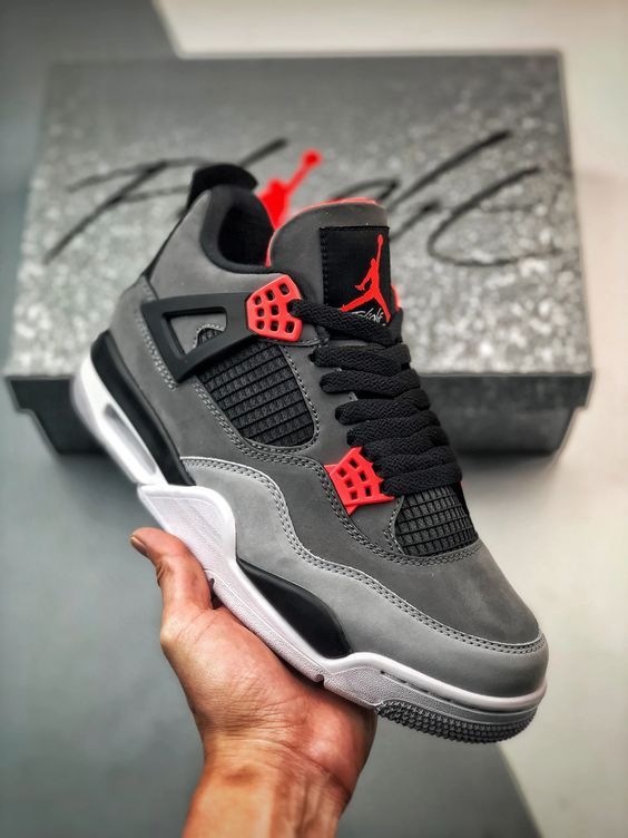 Air Jordan 4 Retro "Infrared"