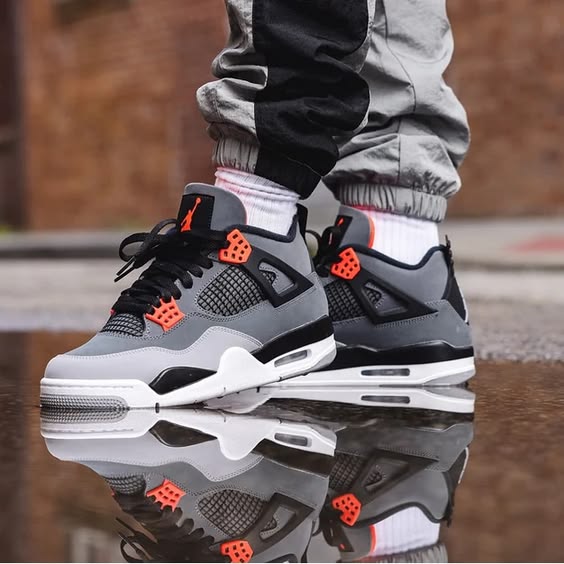 Air Jordan 4 Retro "Infrared"