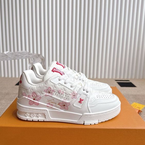 Louis Vuitton Trainer "Cherry Blossom"