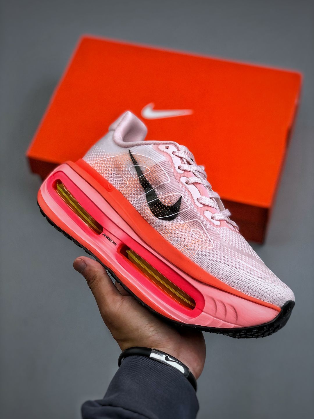 Nike Vomero Premium "Pink"