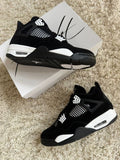 Air Jordan 4 "White Thunder"