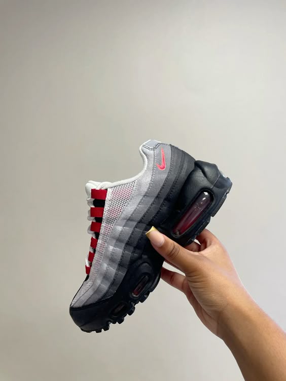 Undefeated x Nike Air Max 95 "Bright Crimson"