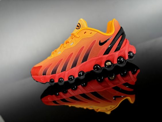 Nike Air Max DN 8