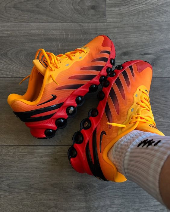 Nike Air Max DN 8